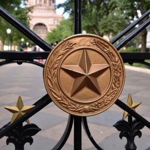 Meet your Posher, Eden